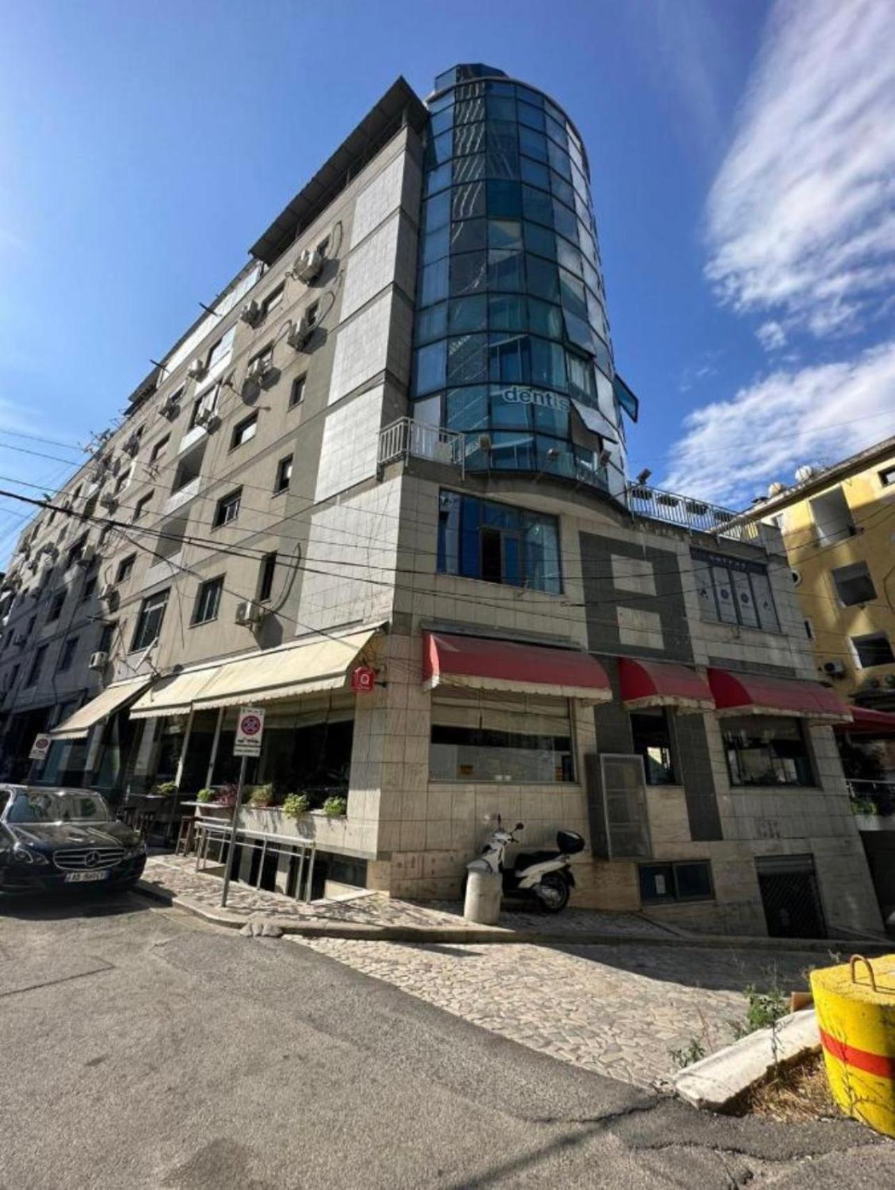 Premium Apartment In The Center Тирана Екстер'єр фото