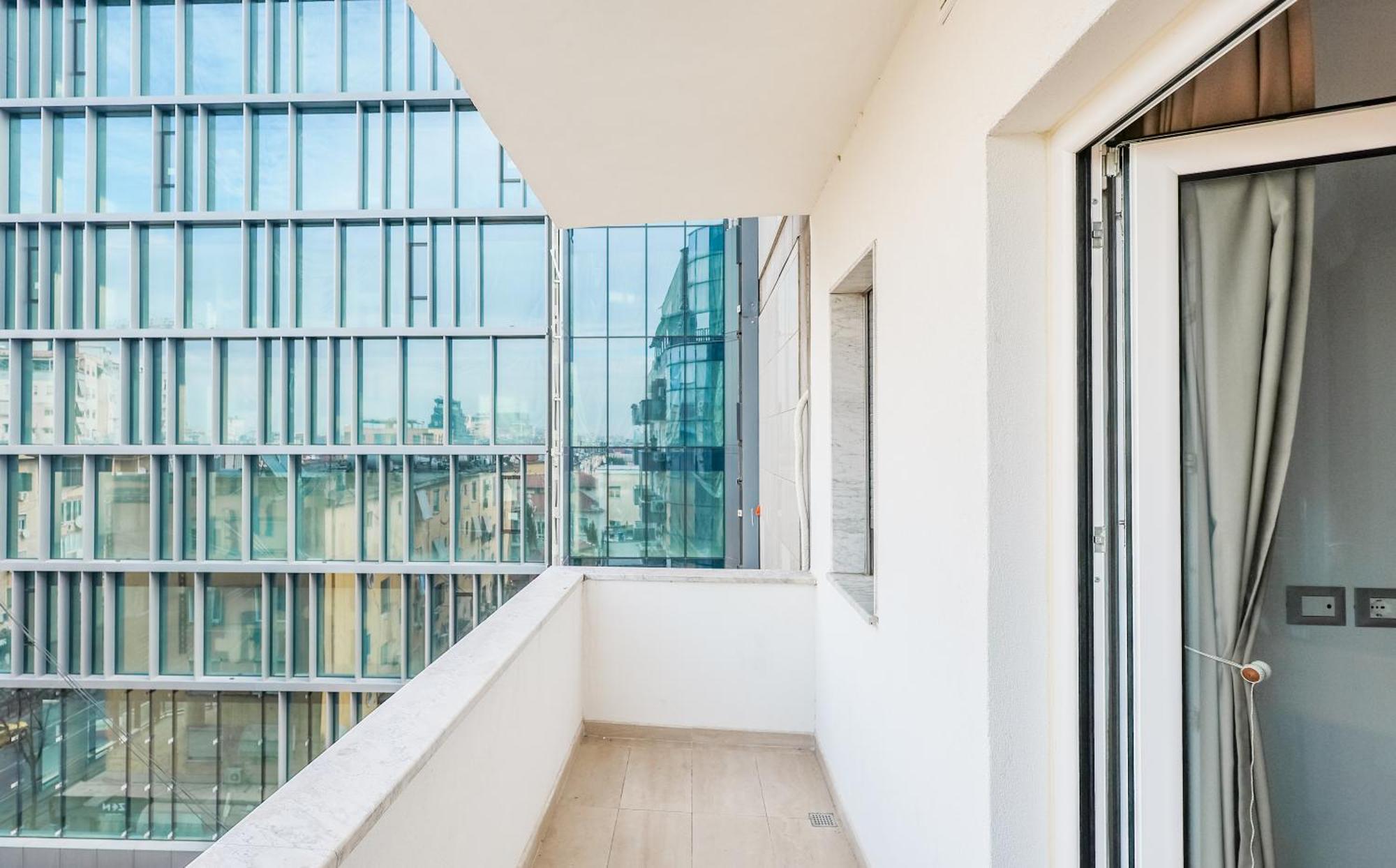 Premium Apartment In The Center Тирана Екстер'єр фото