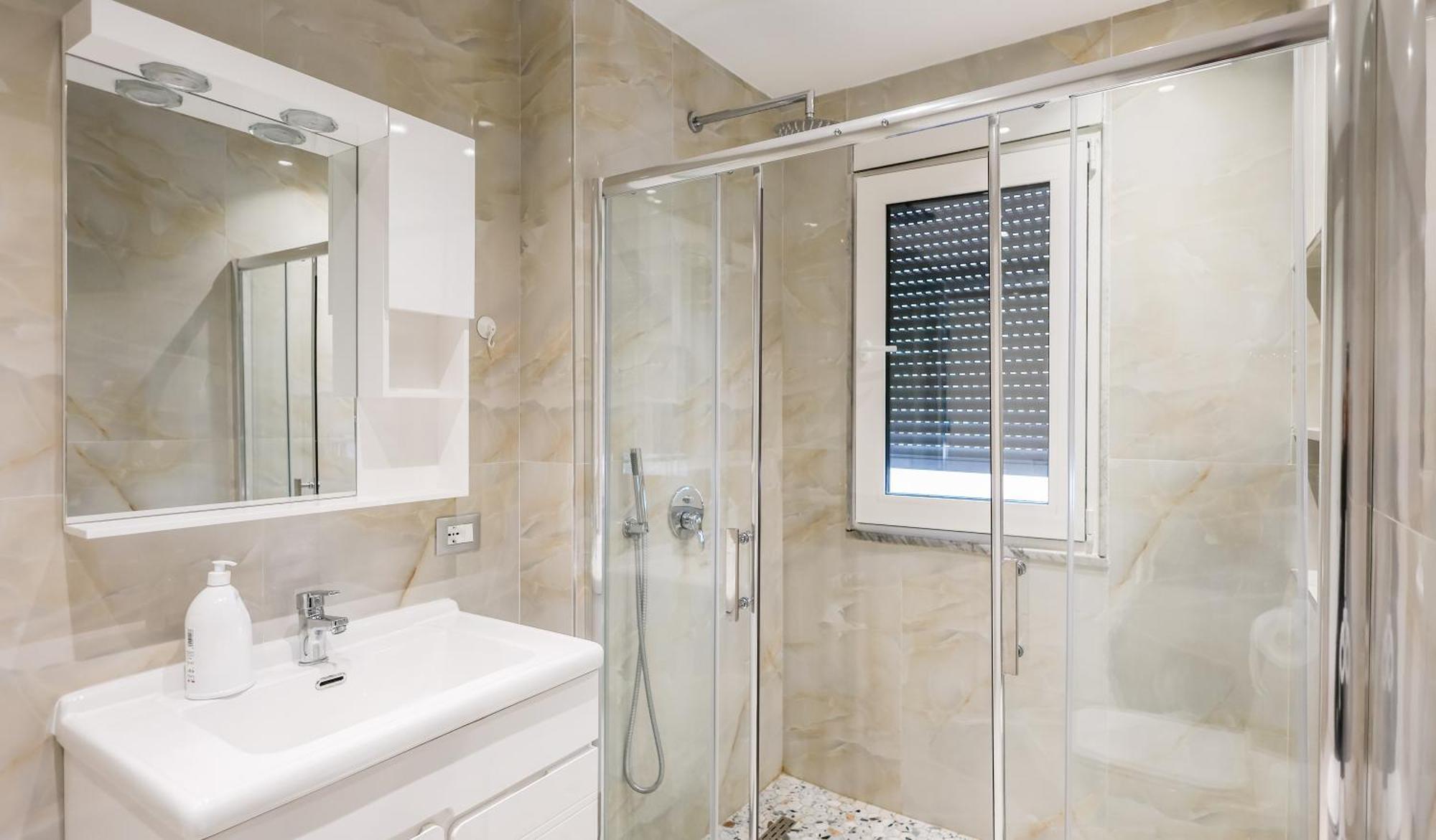 Premium Apartment In The Center Тирана Екстер'єр фото